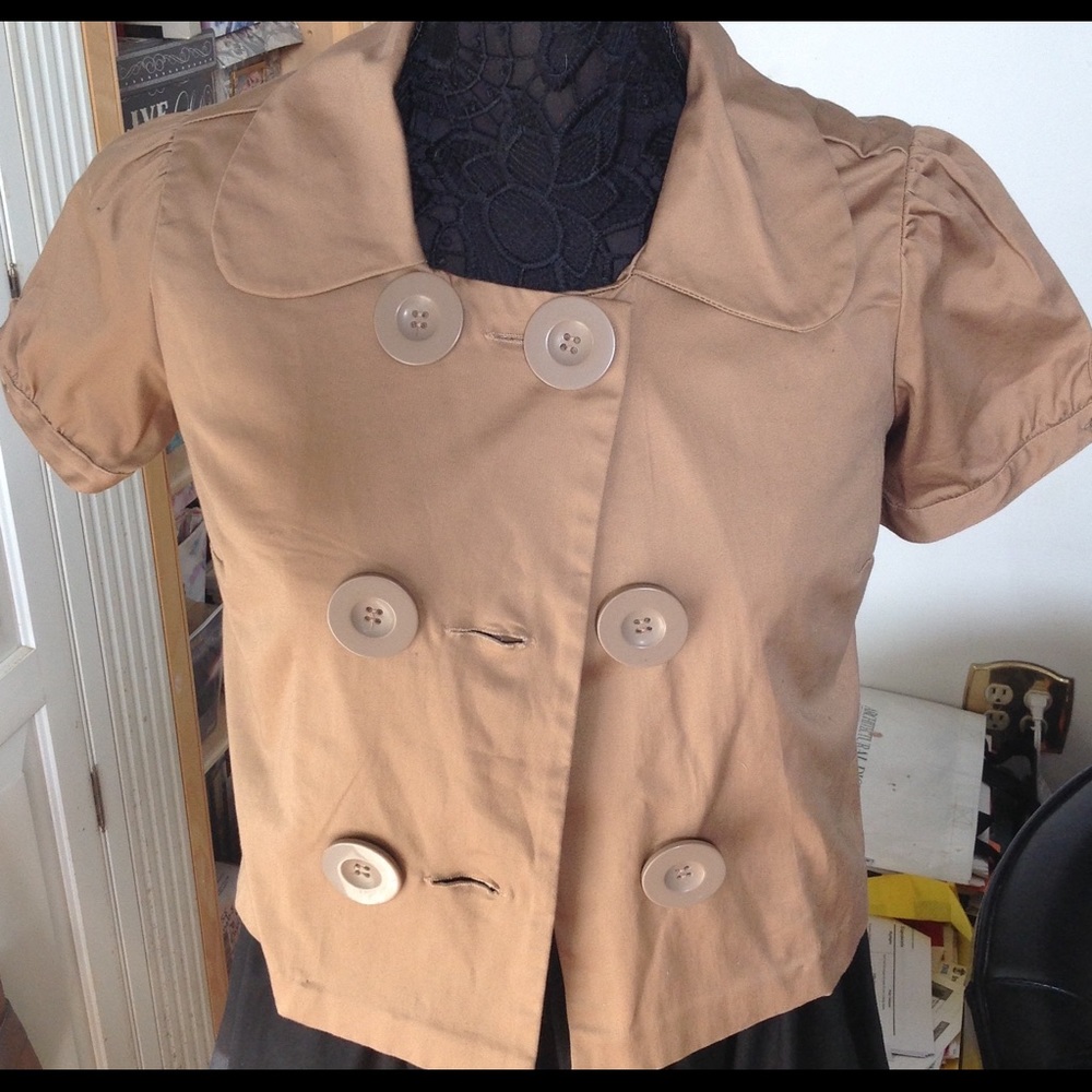 The Limited tan short sleeved blazer